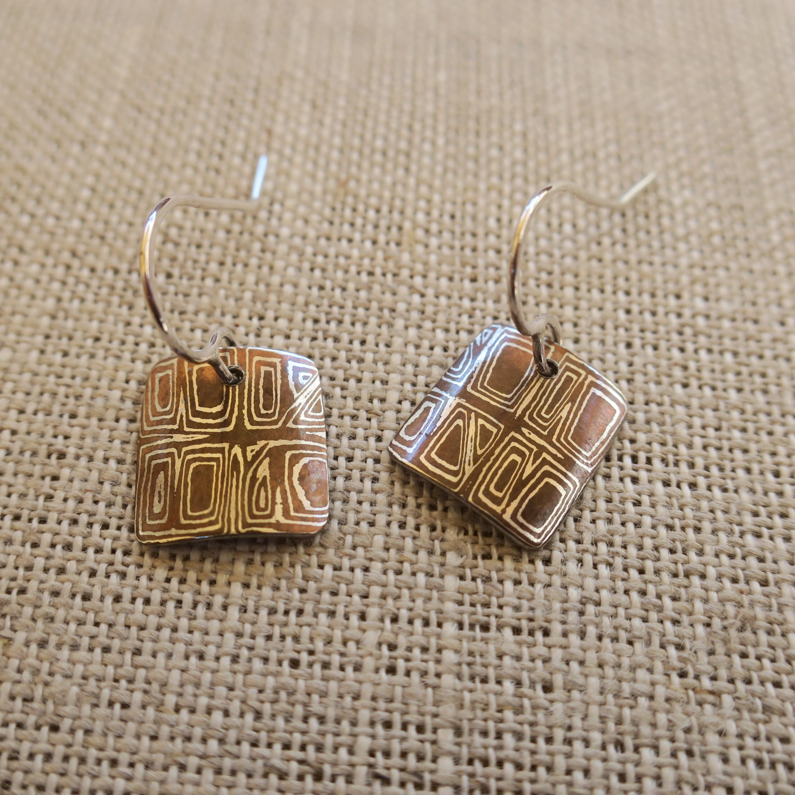 Mokumegane earrings- square " Small Koshi" pattern